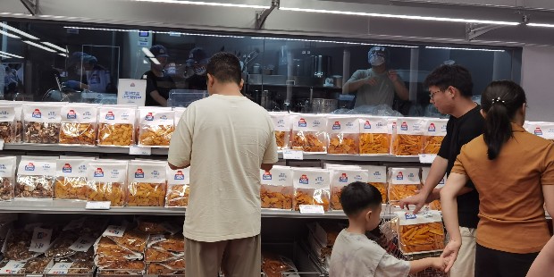 生鲜零食货架养护指南：延长使用寿命、保持陈列效果的实用手册