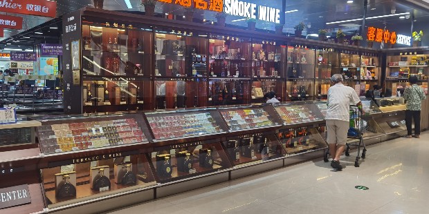 烟酒展示柜优质供应商