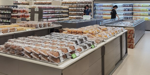 算好一笔经济账：新鲜零食展柜如何帮您“省”出利润？